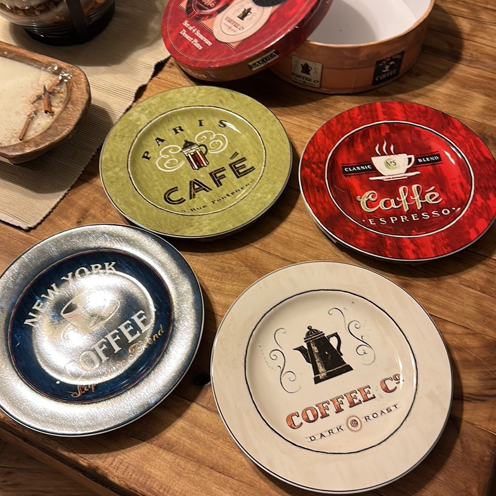 The Sakura Table, Coffee Break, set of 4 Stoneware Dessert Plates